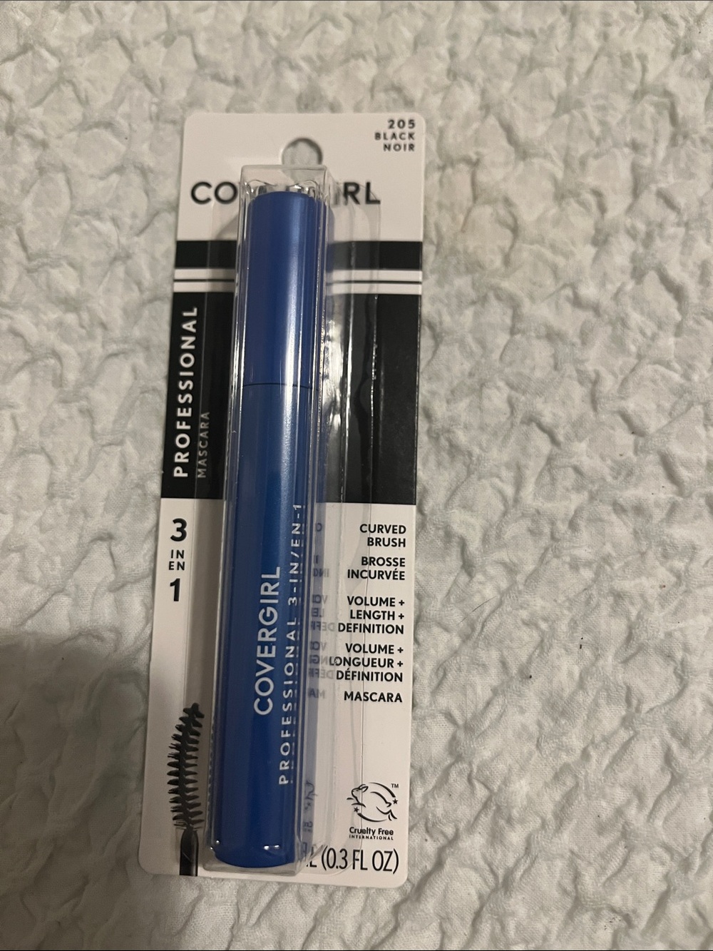 NWT Covergirl Professional Mascara 205 Black